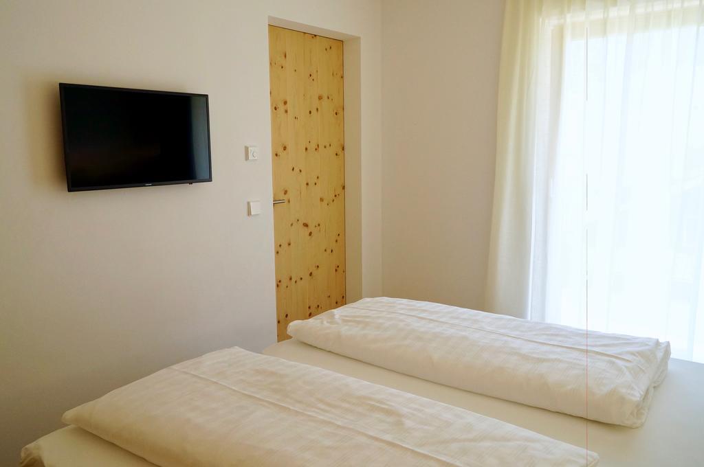 Residence Larciunei Ортизеи Экстерьер фото